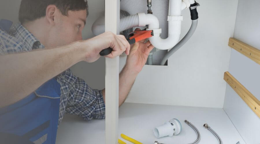 Professional emergency plumbing in Bluffs, IL